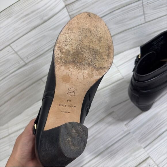 COLE HAAN CHUNKY HEEL LEATHER ANKLE BOOTIE SZ 9 - Picture 10 of 12